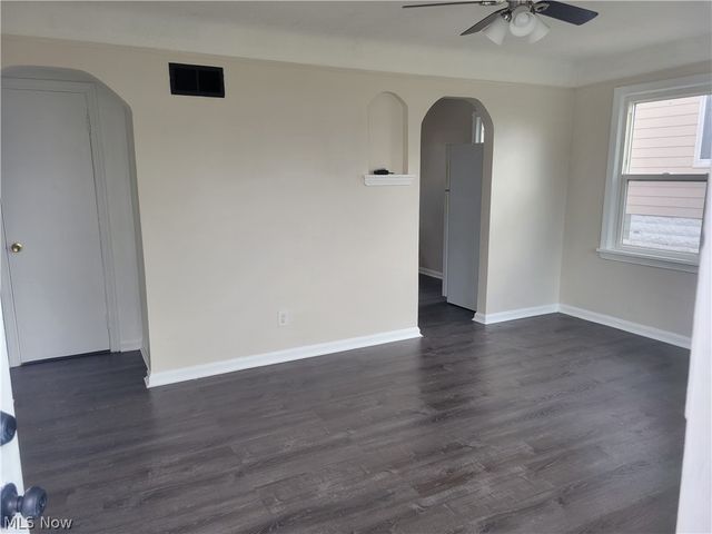 13708 Astor Avenue, Cleveland, OH 44135