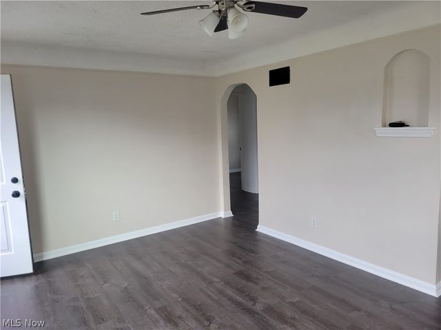 13708 Astor Avenue, Cleveland, OH 44135