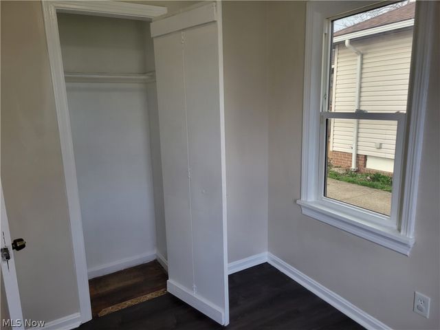 13708 Astor Avenue, Cleveland, OH 44135