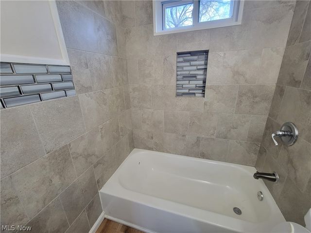 13708 Astor Avenue, Cleveland, OH 44135