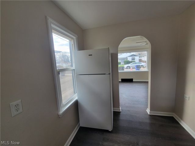 13708 Astor Avenue, Cleveland, OH 44135