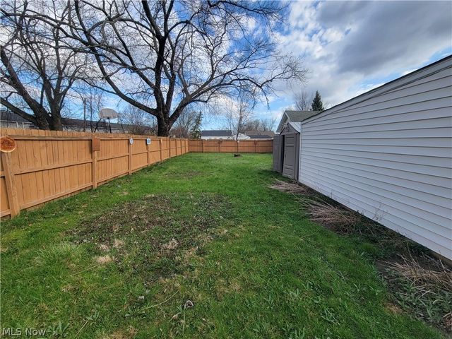 13708 Astor Avenue, Cleveland, OH 44135