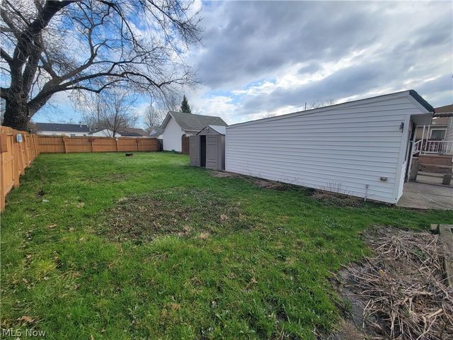 13708 Astor Avenue, Cleveland, OH 44135