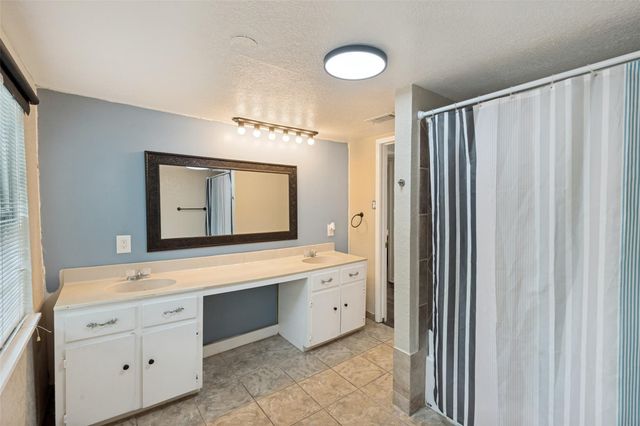 1012 Dailey ST, San Marcos, TX 78666