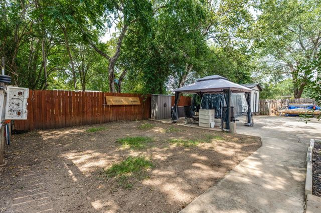 1012 Dailey ST, San Marcos, TX 78666