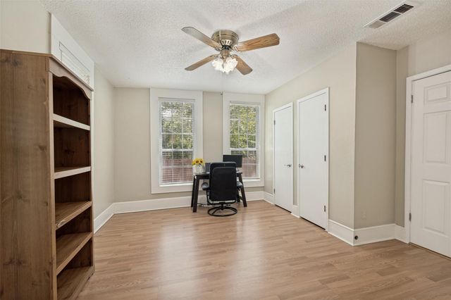 1012 Dailey ST, San Marcos, TX 78666