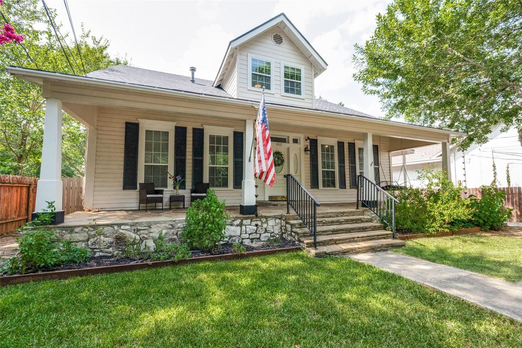 1012 Dailey ST, San Marcos, TX 78666