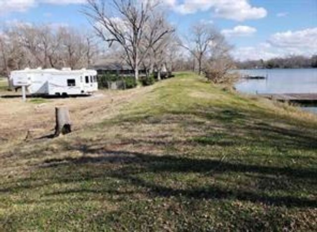 111 County Road 1333, Liberty, TX 77575