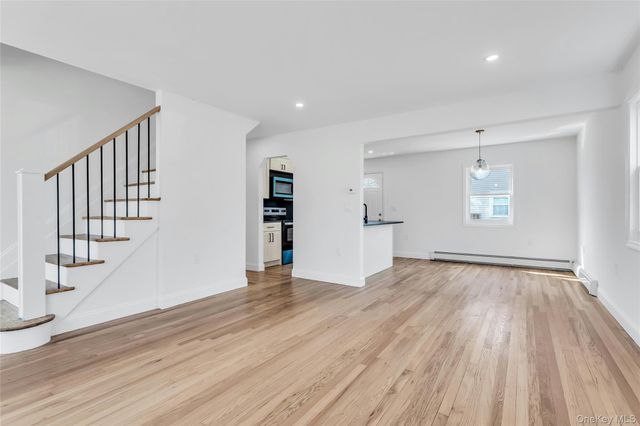 1047 Windermere Road, Franklin Square, NY 11010