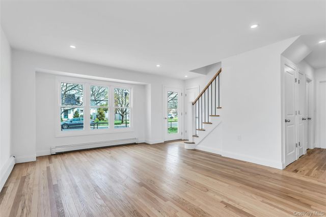1047 Windermere Road, Franklin Square, NY 11010