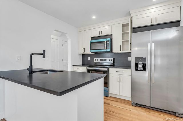 1047 Windermere Road, Franklin Square, NY 11010
