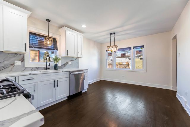 15305 Oak Street, Dolton, IL 60419