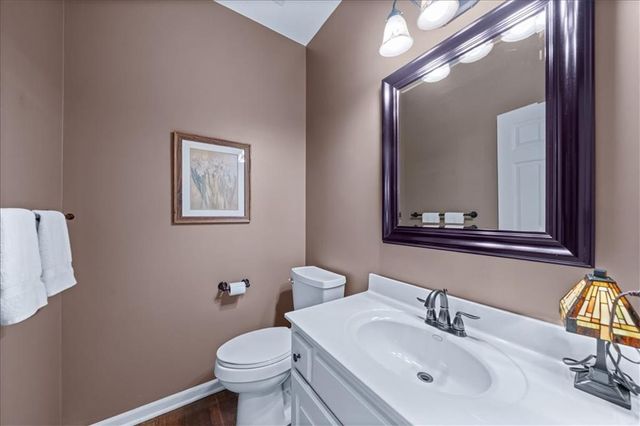 2716 SW ARTHUR Drive, Lee's Summit, MO 64082