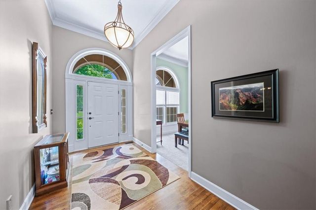 2716 SW ARTHUR Drive, Lee's Summit, MO 64082