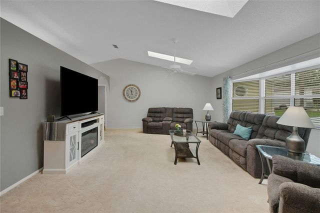 335 RIVER GLASS COURT, Leesburg, FL 34788