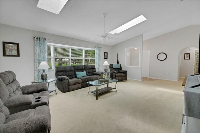 335 RIVER GLASS COURT, Leesburg, FL 34788