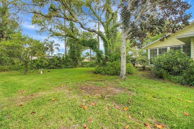 335 RIVER GLASS COURT, Leesburg, FL 34788