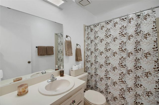 335 RIVER GLASS COURT, Leesburg, FL 34788