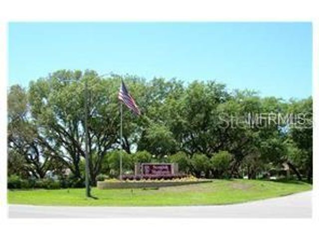 335 RIVER GLASS COURT, Leesburg, FL 34788