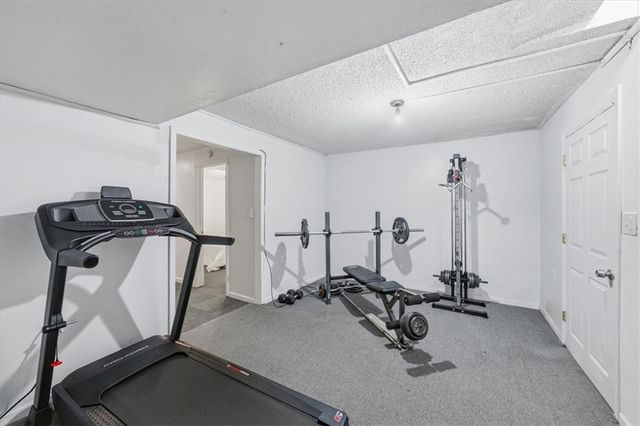 3012 NW 55th Street, Kansas City, MO 64152