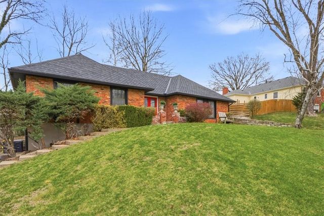 3012 NW 55th Street, Kansas City, MO 64152