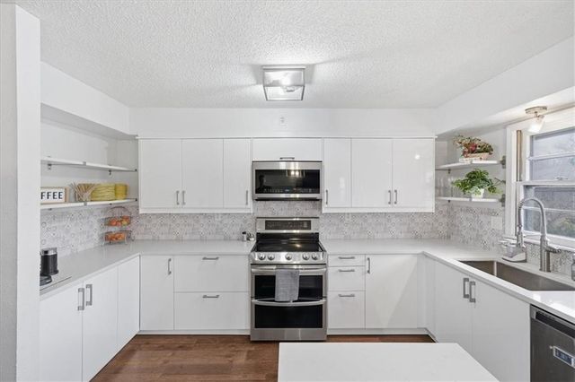 3012 NW 55th Street, Kansas City, MO 64152