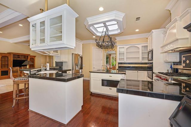 9013 Cedar Ridge Dr, Granite Bay, CA 95746