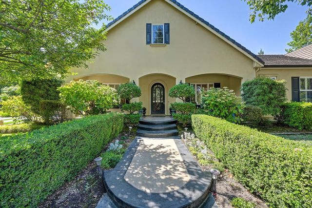 9013 Cedar Ridge Dr, Granite Bay, CA 95746