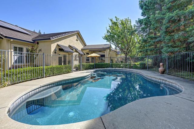 9013 Cedar Ridge Dr, Granite Bay, CA 95746