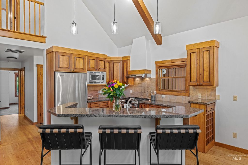 131 Twin Creeks Court, Donnelly, ID 83615 photo 12