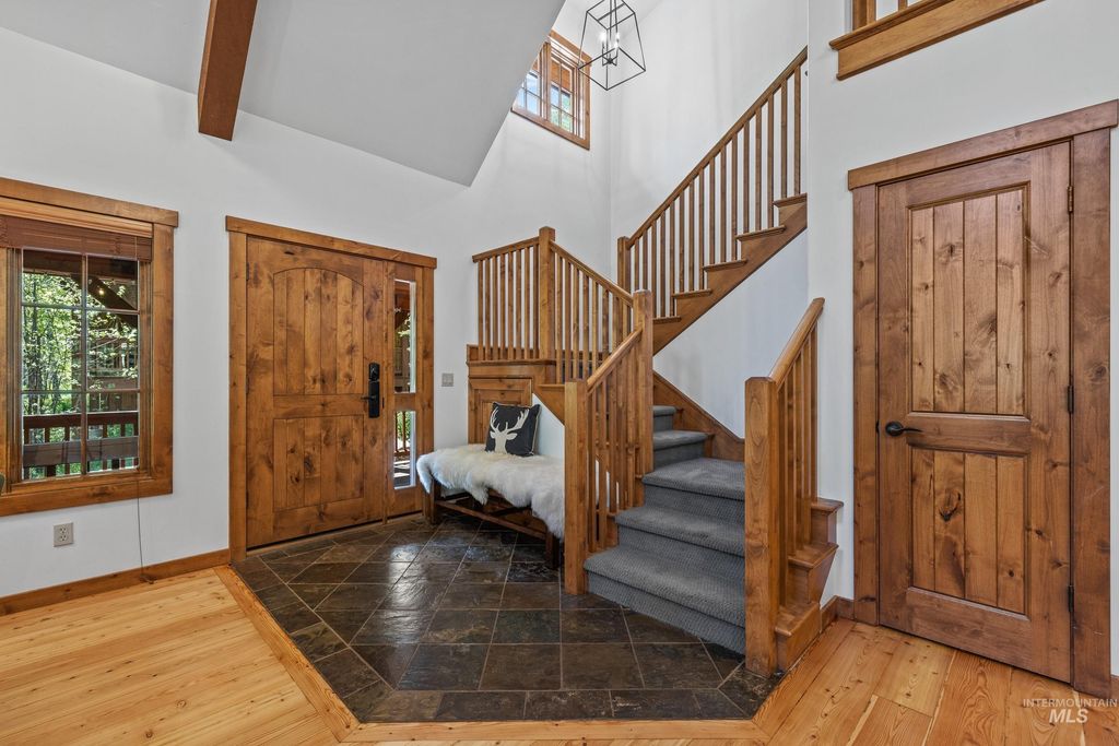 131 Twin Creeks Court, Donnelly, ID 83615 photo 14