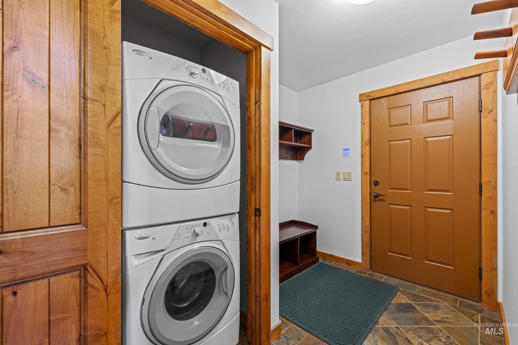 131 Twin Creeks Court, Donnelly, ID 83615 photo 19