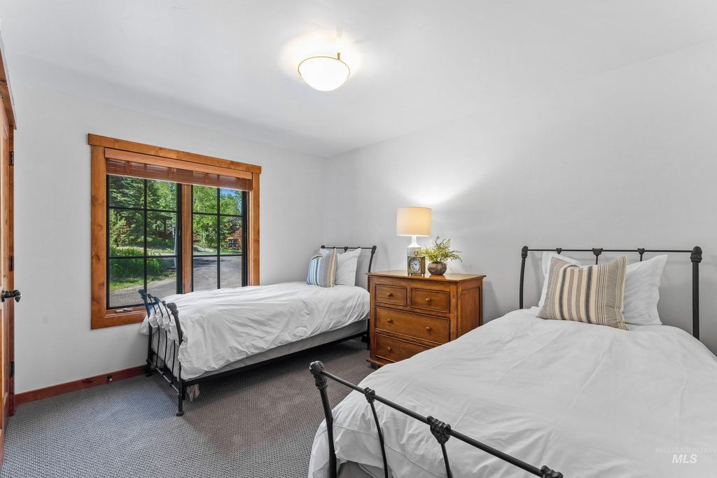 131 Twin Creeks Court, Donnelly, ID 83615 photo 22