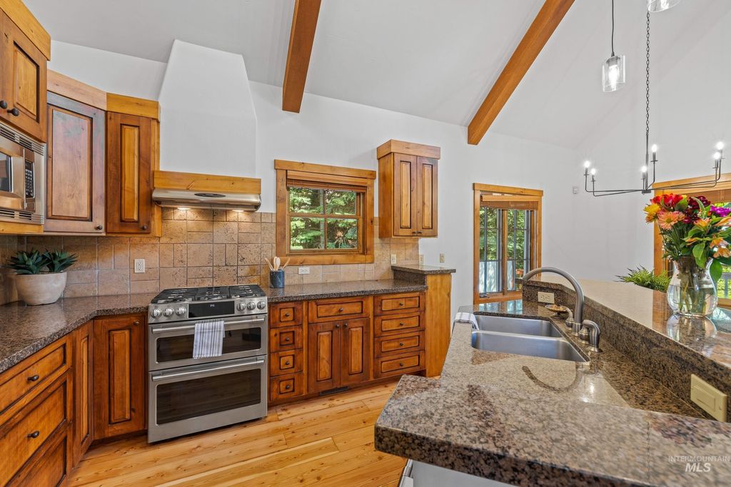 131 Twin Creeks Court, Donnelly, ID 83615 photo 29