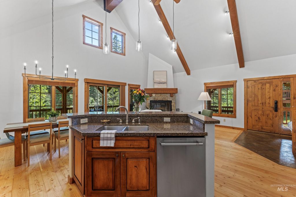 131 Twin Creeks Court, Donnelly, ID 83615 photo 32