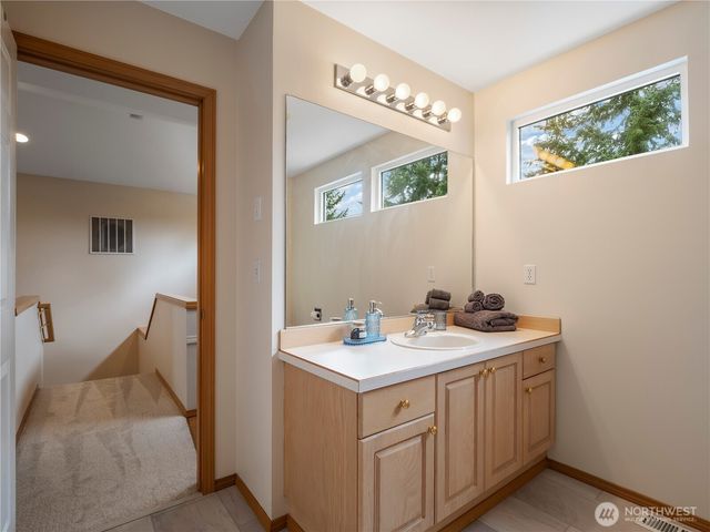 9766 Ebbtide Lane NW, Silverdale, WA 98383