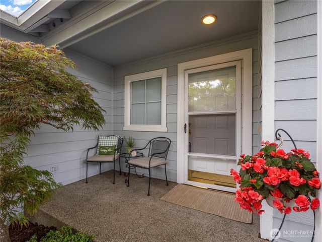 9766 Ebbtide Lane NW, Silverdale, WA 98383