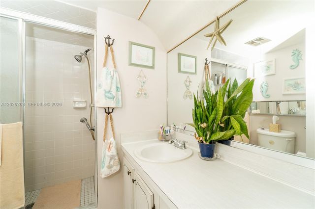 2811 N Pine Island Rd 102, Sunrise, FL 33322