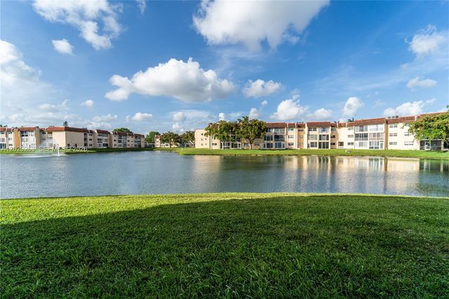 2811 N Pine Island Rd 102, Sunrise, FL 33322