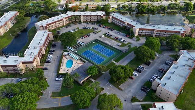 2811 N Pine Island Rd 102, Sunrise, FL 33322