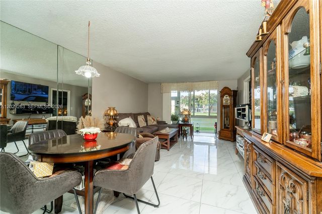 2811 N Pine Island Rd 102, Sunrise, FL 33322
