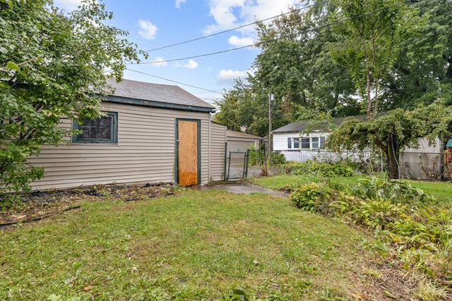 900 Lathrop Avenue, Forest Park, IL 60130