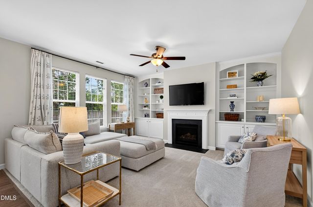 6220 Amber Bluffs Crescent, Raleigh, NC 27616