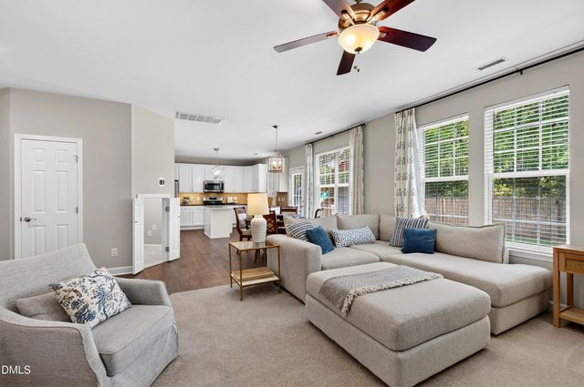 6220 Amber Bluffs Crescent, Raleigh, NC 27616