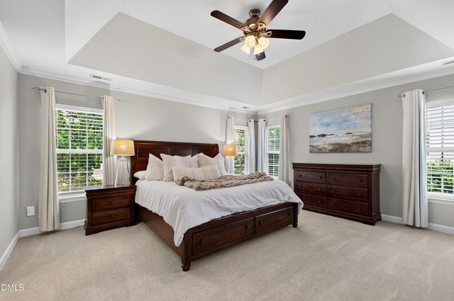 6220 Amber Bluffs Crescent, Raleigh, NC 27616