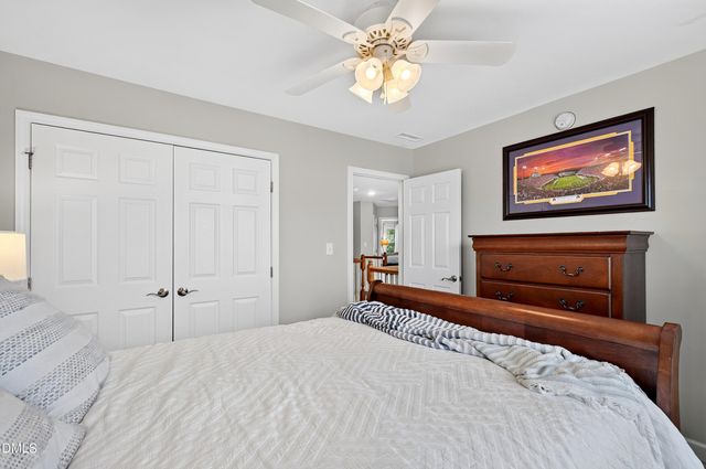 6220 Amber Bluffs Crescent, Raleigh, NC 27616