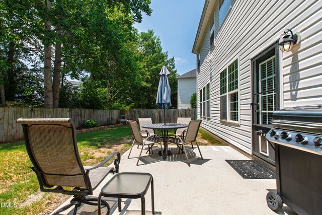 6220 Amber Bluffs Crescent, Raleigh, NC 27616