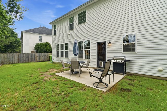 6220 Amber Bluffs Crescent, Raleigh, NC 27616