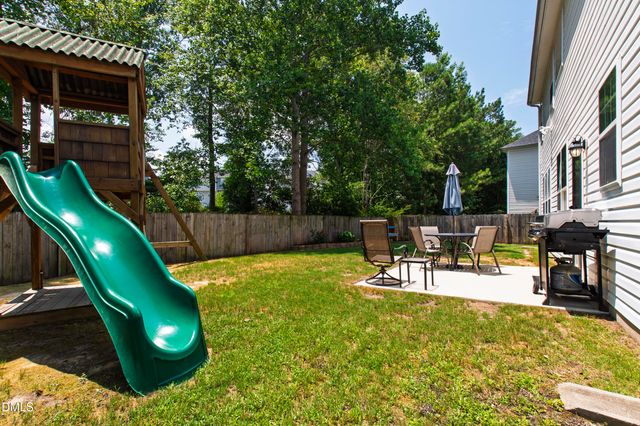 6220 Amber Bluffs Crescent, Raleigh, NC 27616