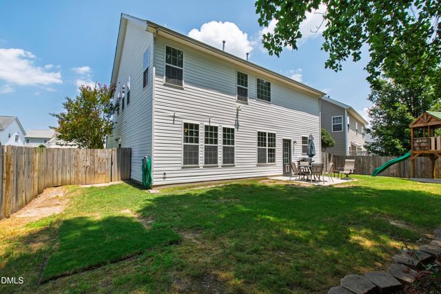 6220 Amber Bluffs Crescent, Raleigh, NC 27616